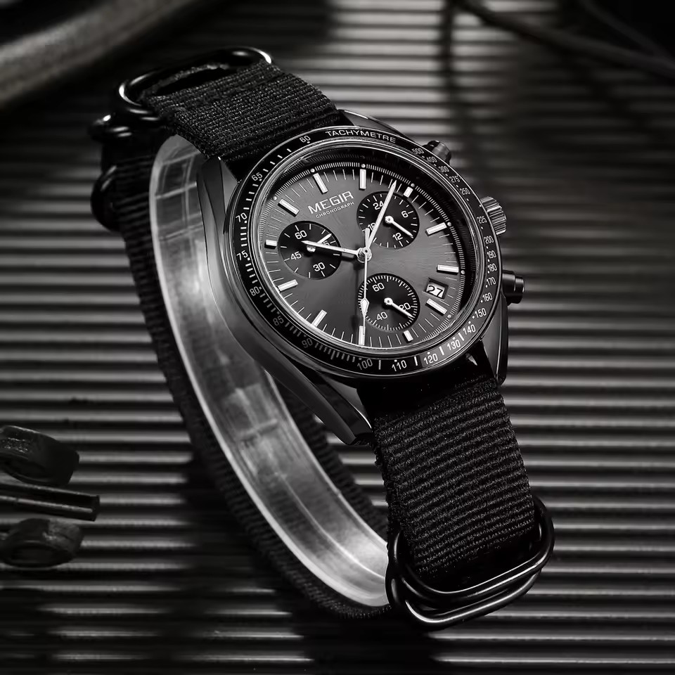 MEGIR 2247 Men's Luxury Quartz – Canvas Strap Watch Bewertung und Preis