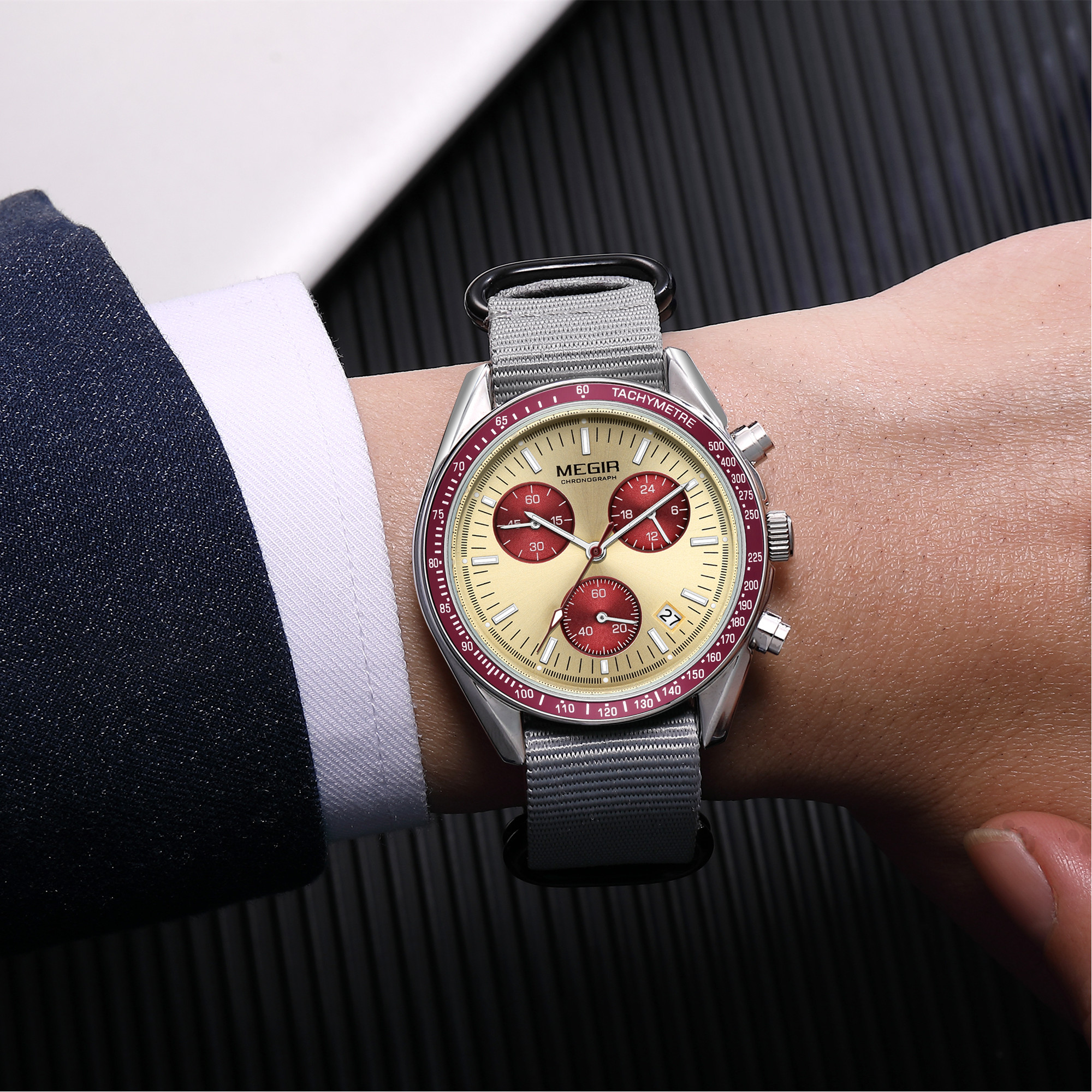 MEGIR Chronograph Canvas Strap – Canvas Strap Watch Bewertung und Preis